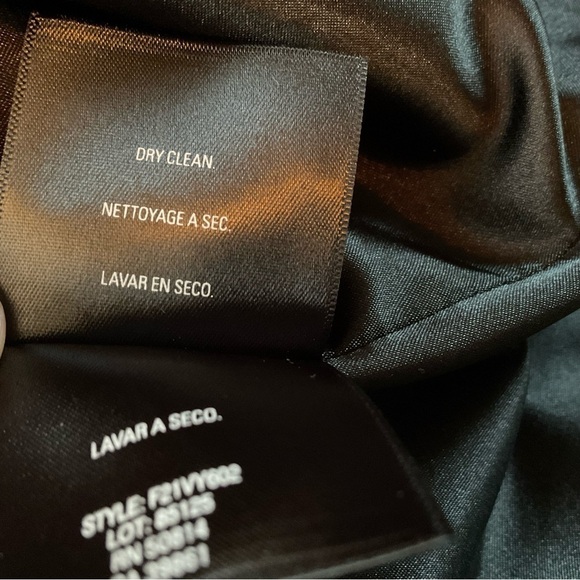 Tahari Dress Red Black Pink Satin Floral Ruffle Satin Size M - Picture 7 of 11